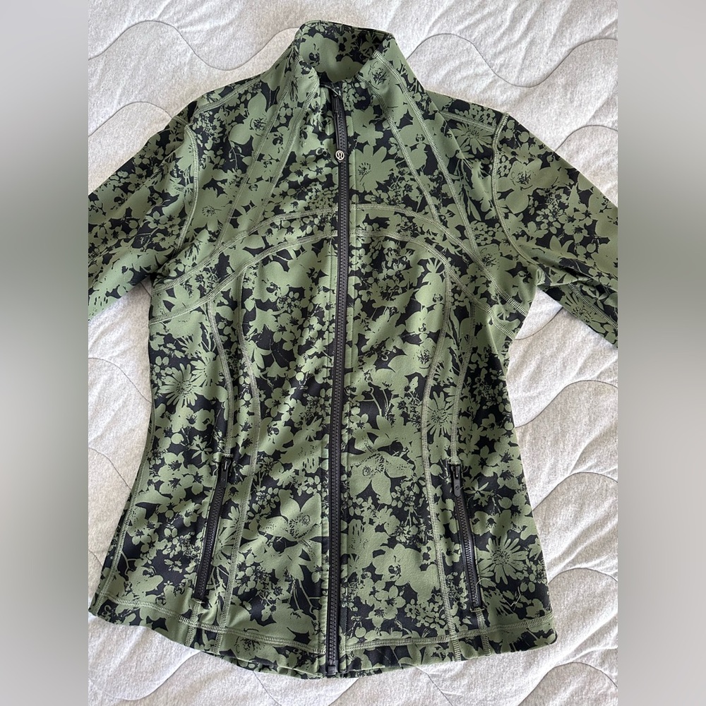 LULULEMON DEFINE jacket luon
